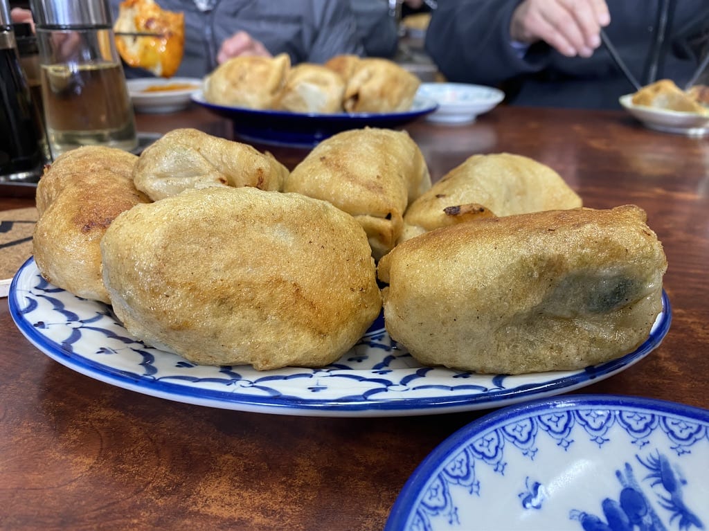 市川大野の人気中華「ひさご亭」の餃子を食しました