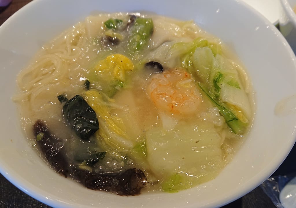 ミスタードーナッツニッケコルトンプラザ店の海老野菜そば