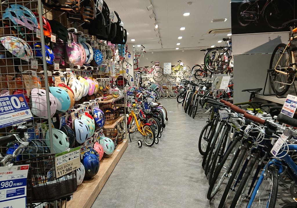 サイクルベースあさひ市川店の店内写真
