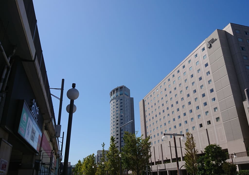 京葉線新浦安駅前の風景