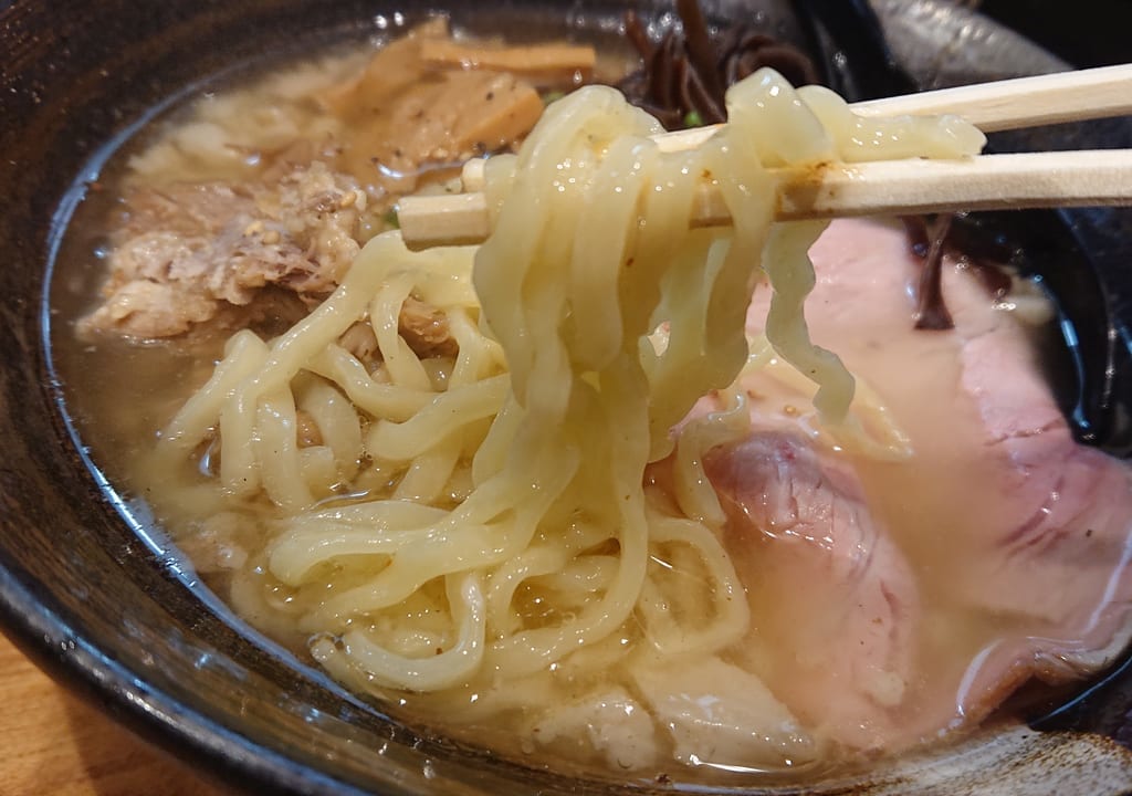 らーめん工房こころこの豚とんラーメンは美味しかった
