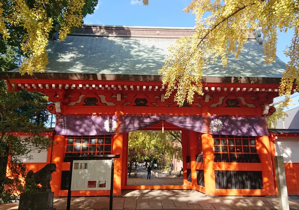 葛飾八幡宮の七五三撮影は許可が必要です。