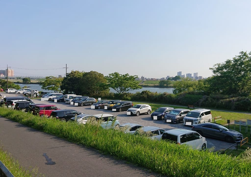 里見公園の無料駐車場