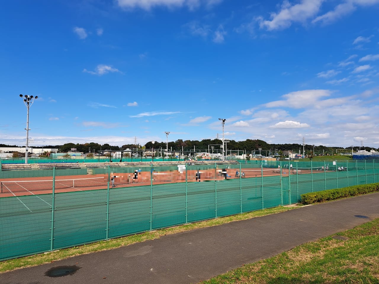北市川スポーツパークのテニスコート