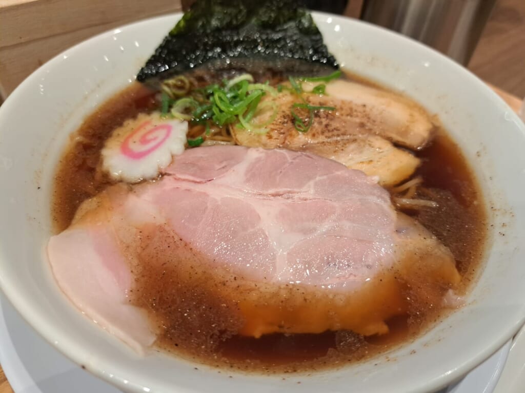 おダシと銀しゃり中華そば無作のラーメン