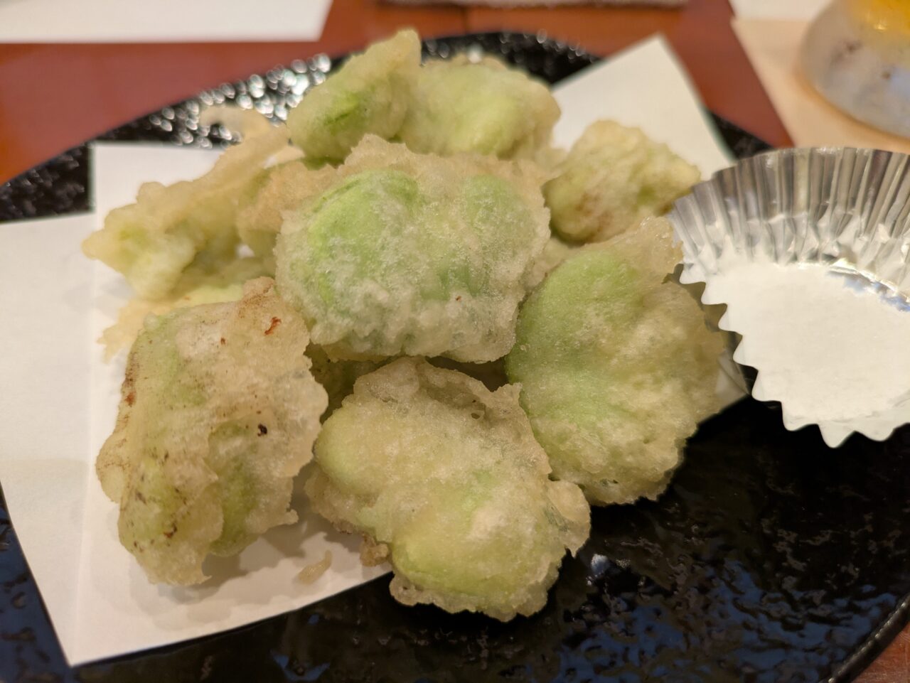 浜やのそら豆の天ぷら