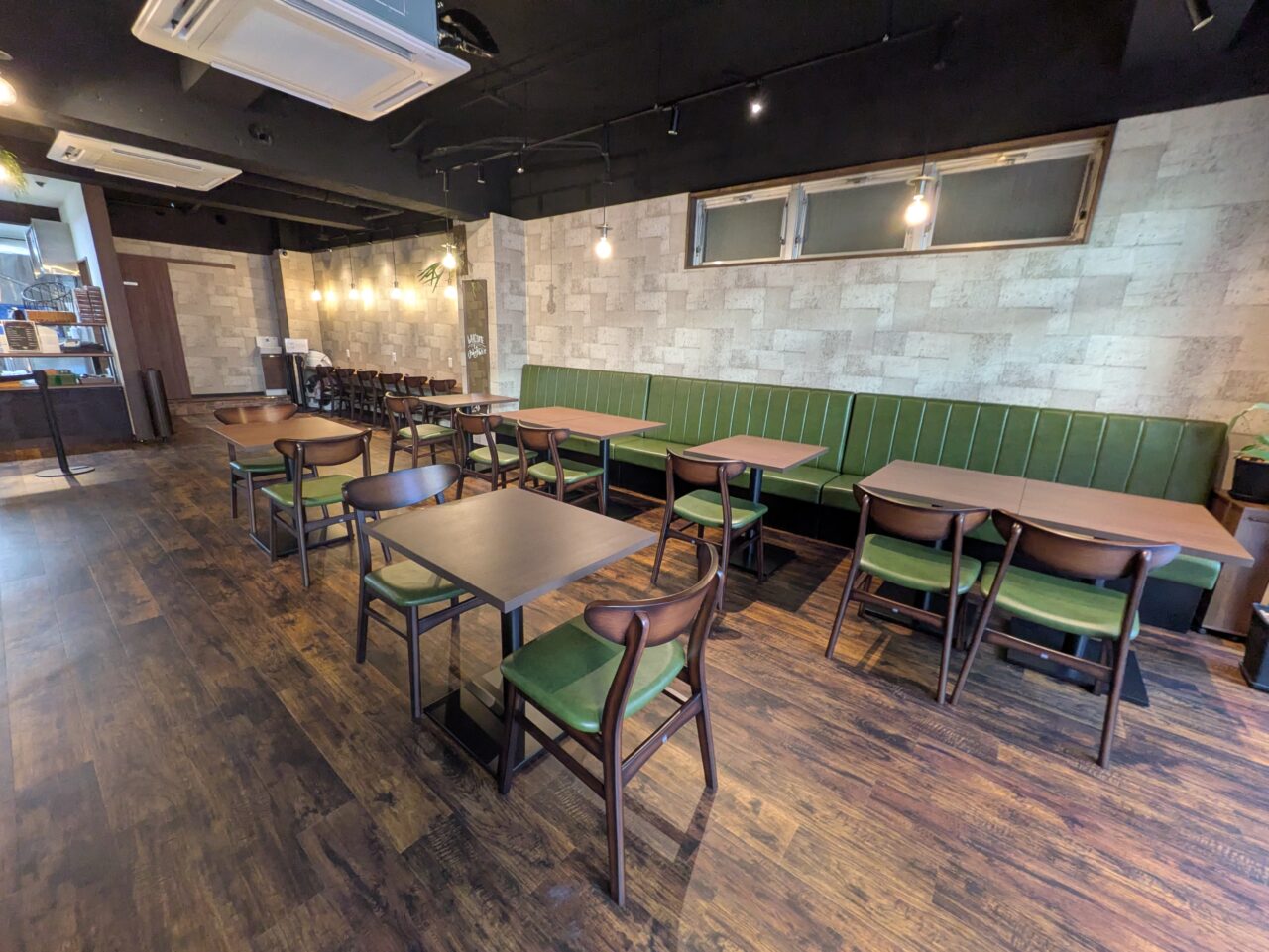 BAKERYTABLEむぎ屋の店内
