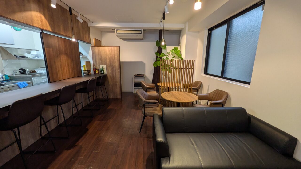 レインボーカフェの店内