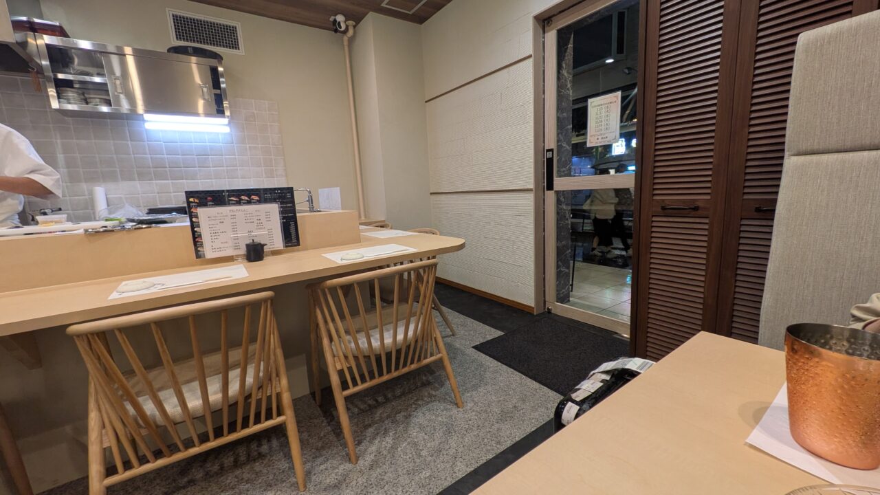 鮨恵比澤の店内