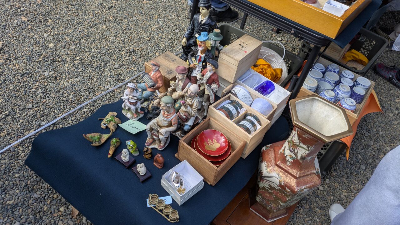骨董市の展示