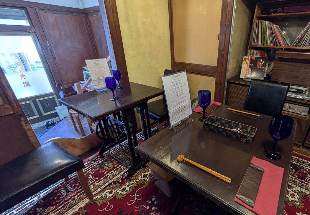 発酵ダイニング醸しのテーブル席