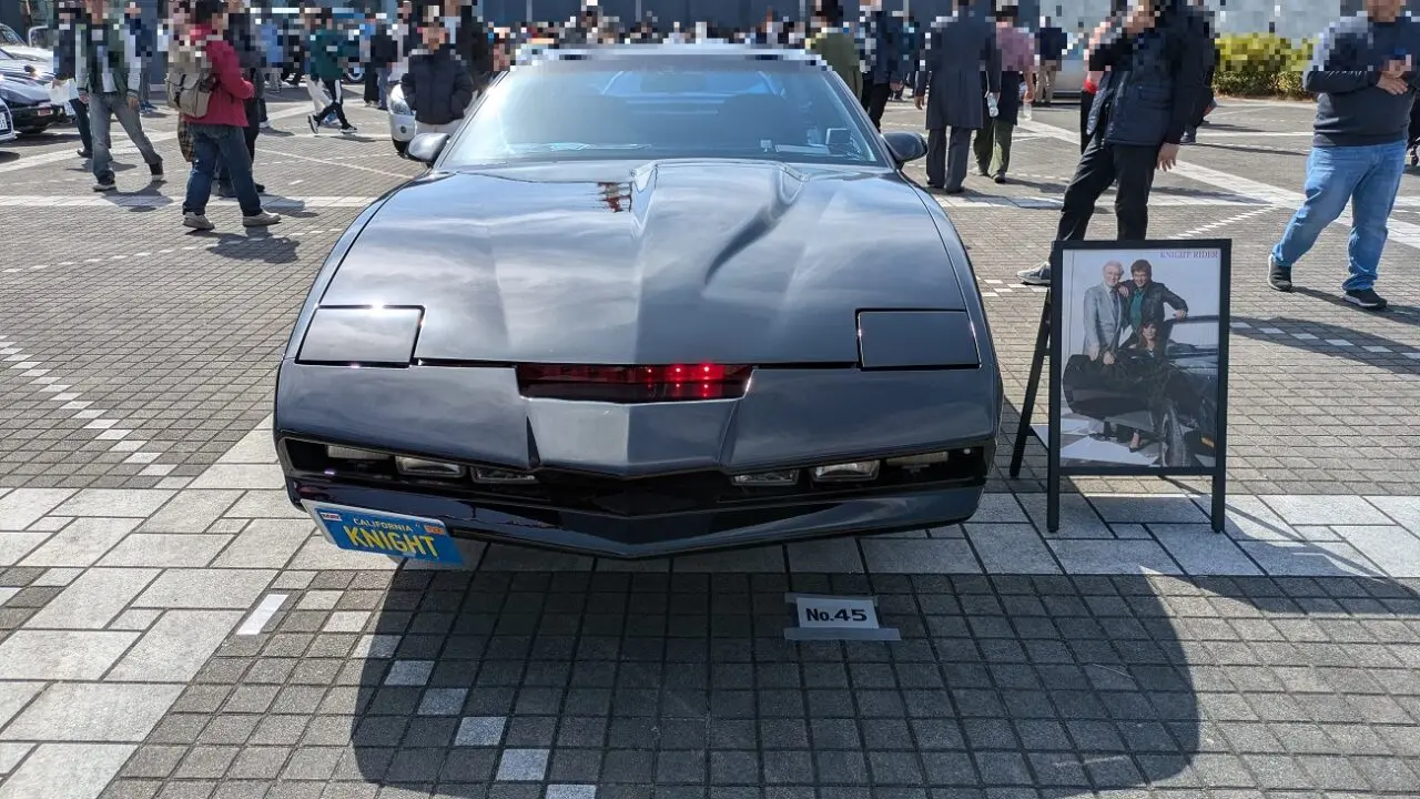 クラシックカー・スポーツカーin 科学館の展示3