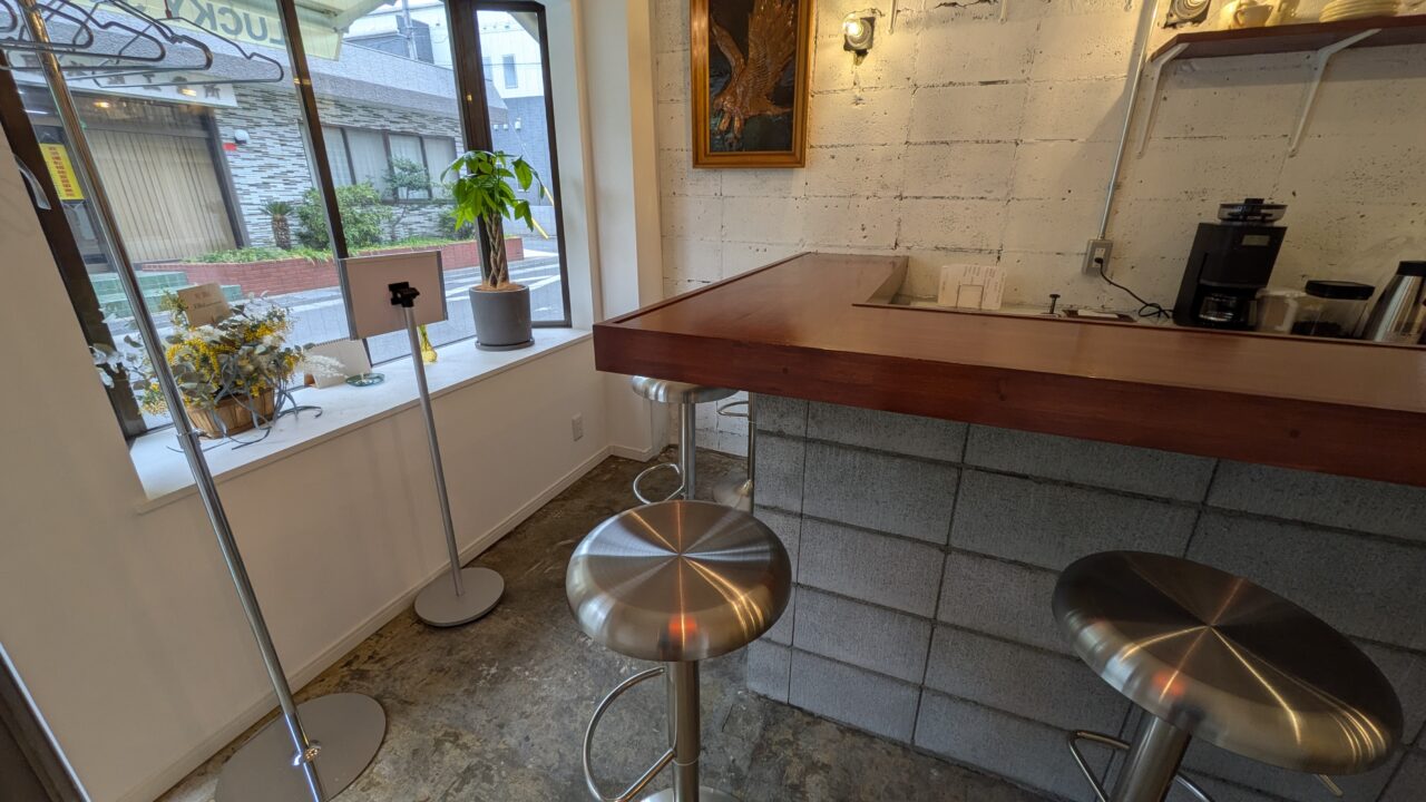 ラッキーセブンカフェの店内