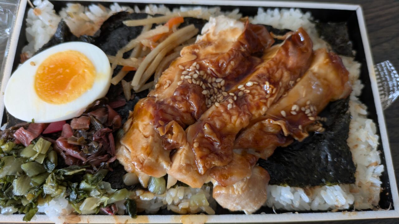 そよらリーフシティ市川の鶏のり弁