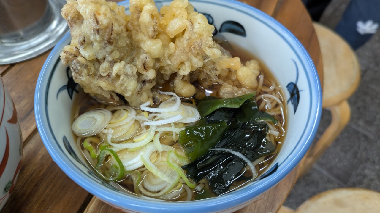 やしまのまいたけ天ぷらそば