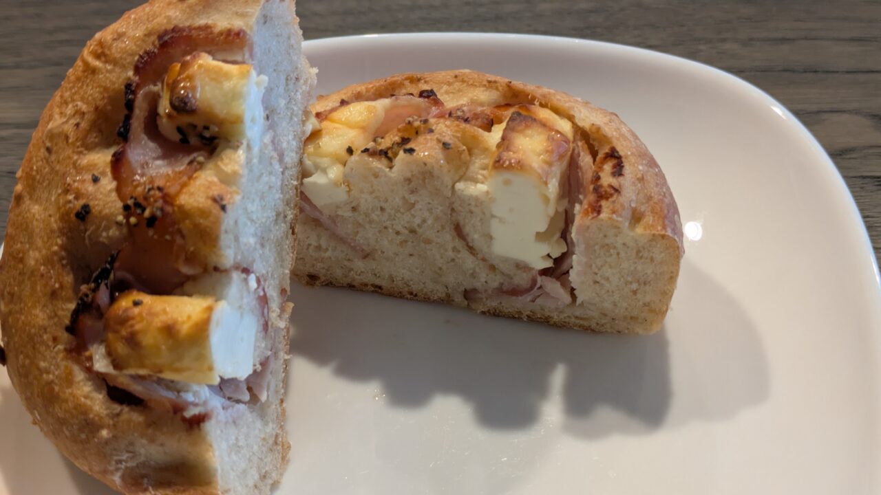ベーグルオーのハムクリームチーズ
