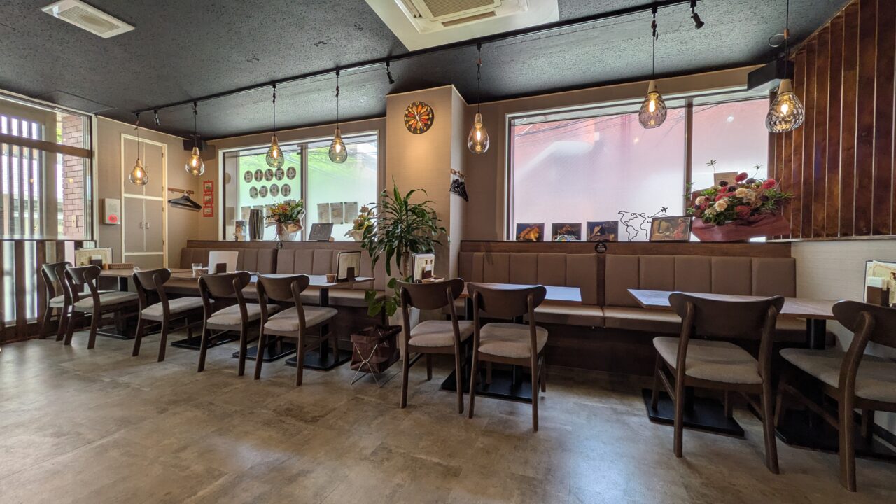 Daura（ダウラ）の店内