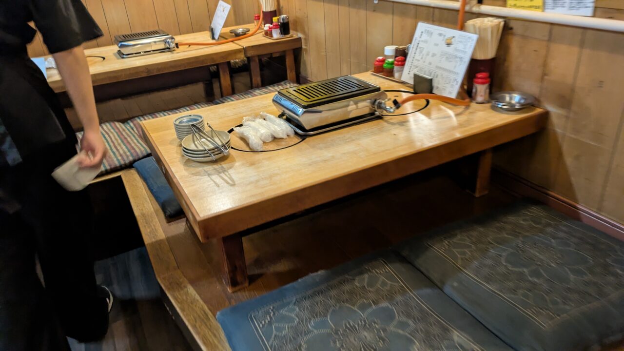 ホルモン道場 金楽の小上がり