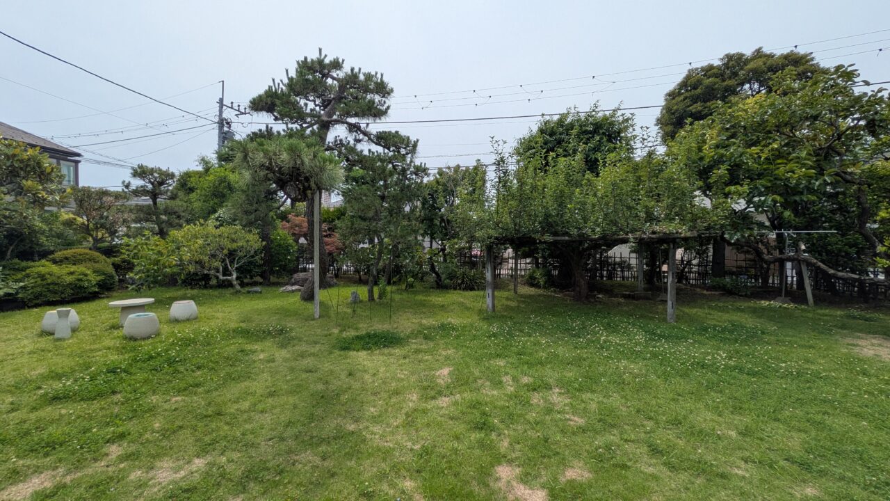 水木洋子邸の庭園