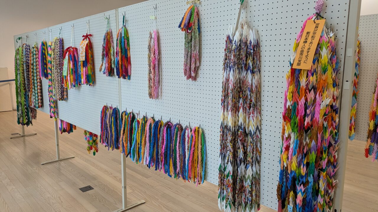 平和の折り鶴展の千羽鶴は素敵