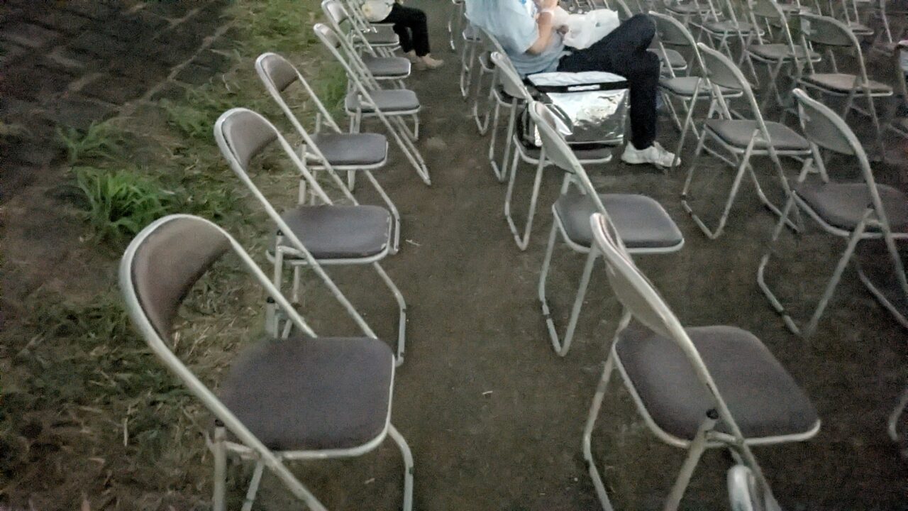 市川市民納涼花火大会の椅子席