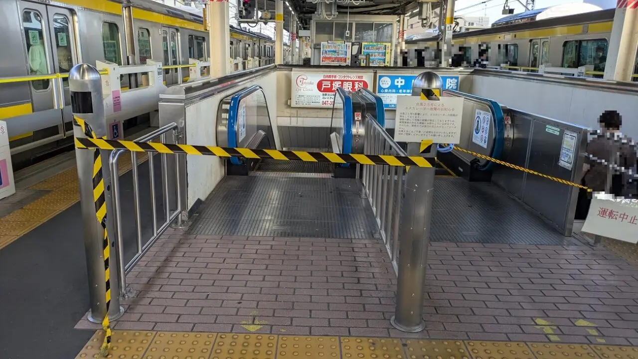 下総中山エスカレーター故障