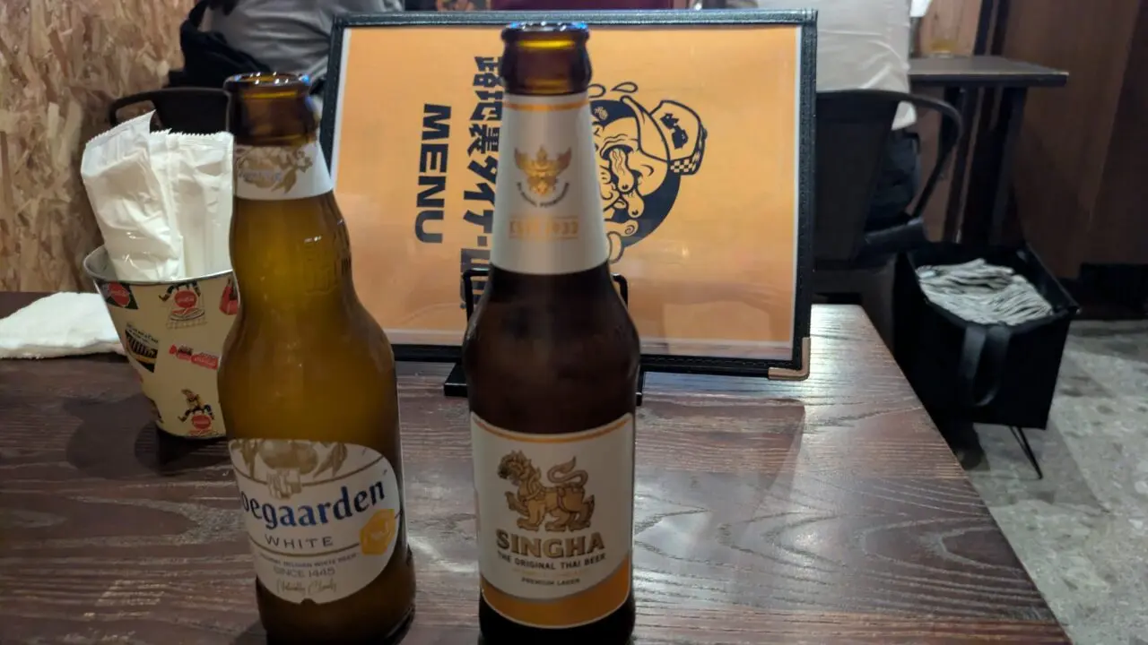路地裏ダイナーODのビール